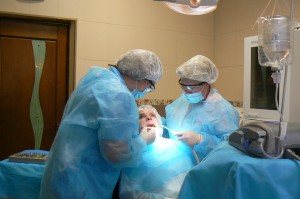 Операция по имплантации зуба в стоматологии Рико, Рязань, 2014